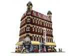 LEGO® Creator Cafe Corner 10182 released in 2007 - Image: 6