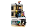 LEGO® Creator Downtown Diner 10260 released in 2018 - Image: 9