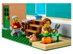 LEGO® Creator Bookshop 10270 released in 2020 - Image: 11