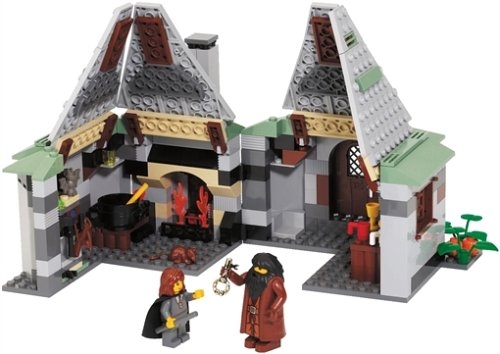LEGO® Harry Potter Hagrid's Hut (2nd edition) 4754 released in 2004 - Image: 1