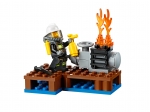 LEGO® Town Fire Starter Set 60106 released in 2016 - Image: 4