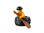 LEGO® Town Flucht per Reifen 60126 erschienen in 2016 - Bild: 3