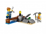 LEGO® Town Prison Island Starter Set 60127 released in 2016 - Image: 3
