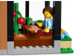 LEGO® City Familienhaus mit Elektroauto 60398 erschienen in 2023 - Bild: 4