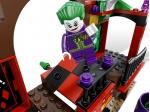 LEGO® DC Comics Super Heroes The Dynamic Duo Funhouse Escape 6857 released in 2012 - Image: 5