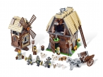LEGO® Castle Überfall auf das Mühlen-Dorf 7189 erschienen in 2011 - Bild: 1
