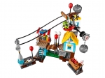 LEGO® Angry Birds Pig City Teardown 75824 released in 2016 - Image: 3