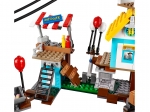 LEGO® Angry Birds Pig City Teardown 75824 released in 2016 - Image: 4