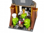 LEGO® Angry Birds King Pig's Castle 75826 released in 2016 - Image: 7