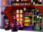 LEGO® Harry Potter Winkelgasse 75978 erschienen in 2020 - Bild: 17