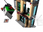LEGO® Marvel Super Heroes Spider-Man™: Daily Bugle Showdown 76005 released in 2013 - Image: 4