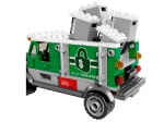 LEGO® Marvel Super Heroes Doc Ock Truck Heist 76015 released in 2014 - Image: 3