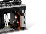 LEGO® Harry Potter Diagon Alley™ 10217 released in 2011 - Image: 8