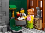 LEGO® Creator Brick Bank 10251 released in 2016 - Image: 7