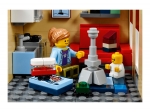 LEGO® Creator Stadtleben 10255 erschienen in 2017 - Bild: 18