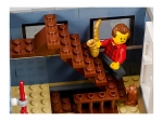 LEGO® Creator Stadtleben 10255 erschienen in 2017 - Bild: 20