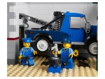 LEGO® Creator Corner Garage 10264 released in 2019 - Image: 9