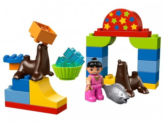 LEGO® Duplo Circus Show 10503 released in 2013 - Image: 1