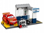LEGO® Juniors Smokey's Garage 10743 released in 2017 - Image: 3
