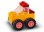 LEGO® Classic Steinebox mit Rädern 11014 erschienen in 2021 - Bild: 10