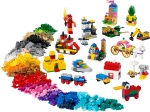LEGO® Classic 90 Jahre Spielspaß 11021 erschienen in 2022 - Bild: 1