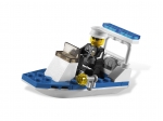 LEGO® Town Police Boat 30002 released in 2009 - Image: 1