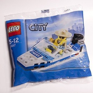 LEGO® Town Police Boat 30017 released in 2012 - Image: 1
