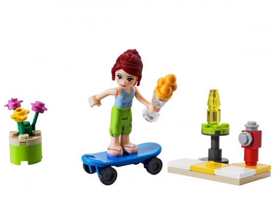 LEGO® Friends Skate Boarder 30101 released in 2012 - Image: 1