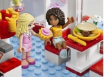 LEGO® Friends City Park Café 3061 released in 2012 - Image: 5