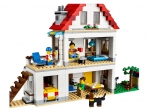 LEGO® Creator Modular Family Villa 31069 released in 2017 - Image: 4