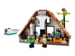 LEGO® Creator Cozy House 31139 released in 2023 - Image: 7