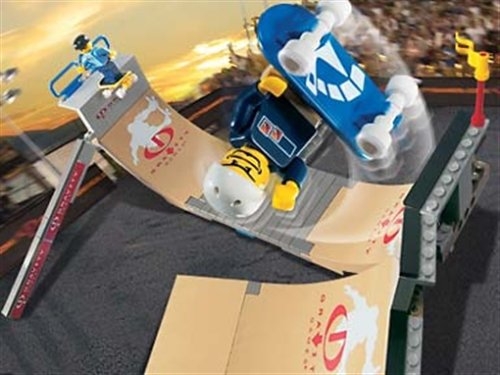 LEGO® Sports Skateboard Vert Park Challenge 3537 released in 2003 - Image: 1