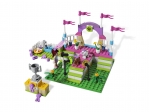 LEGO® Friends Heartlake Dog Show 3942 released in 2012 - Image: 3