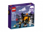 LEGO® Seasonal LEGO® Halloween Haunt 40260 released in 2017 - Image: 2