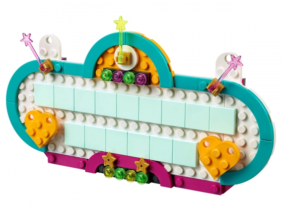 LEGO® Friends Friends Name Sign 40360 released in 2019 - Image: 1