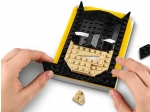 LEGO® Brick Sketches Batman™ 40386 released in 2020 - Image: 4