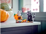 LEGO® Seasonal Halloween Cat & Mouse 40570 released in 2022 - Image: 4