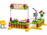 LEGO® Friends Mia's Lemonade Stand 41027 released in 2014 - Image: 3