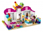 LEGO® Friends Heartlake Party Shop 41132 released in 2016 - Image: 4