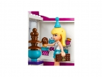 LEGO® Friends Heartlake Party Shop 41132 released in 2016 - Image: 6