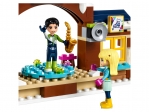 LEGO® Friends Snow Resort Ice Rink 41322 released in 2017 - Image: 4