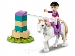 LEGO® Friends Trainingskoppel und Pferdeanhänger 41441 erschienen in 2021 - Bild: 7