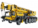 LEGO® Technic Mobile Crane MK II 42009 released in 2013 - Image: 7
