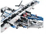 LEGO® Technic Frachtflugzeug 42025 erschienen in 2014 - Bild: 4