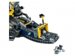 LEGO® Technic Bucket Wheel Excavator 42055 released in 2016 - Image: 11