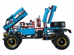 LEGO® Technic 6x6 All Terrain Tow Truck 42070 released in 2017 - Image: 7