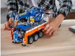 LEGO® Technic Heavy-duty Tow Truck 42128 released in 2021 - Image: 19