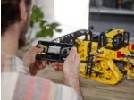 LEGO® Technic App-Controlled Cat® D11 Bulldozer 42131 released in 2024 - Image: 14