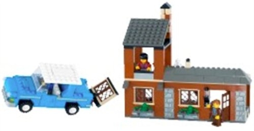 LEGO® Harry Potter Escape from Privet Drive 4728 released in 2002 - Image: 1