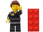 LEGO® LEGO Brand Store LEGO Store Employee 5001622 released in 2013 - Image: 1